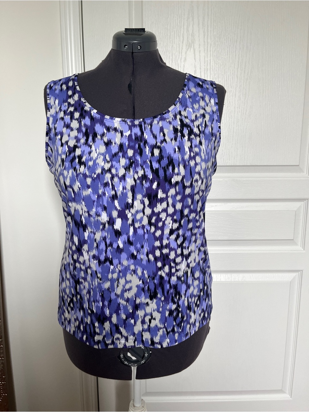 212 Collection Purple Black White Printed Tank Top